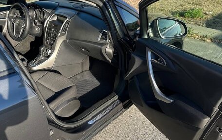 Opel Astra J, 2011 год, 900 000 рублей, 13 фотография