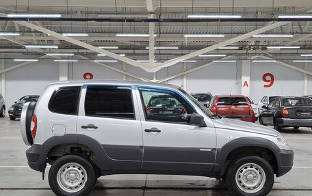 Chevrolet Niva I рестайлинг, 2018 год, 660 000 рублей, 4 фотография