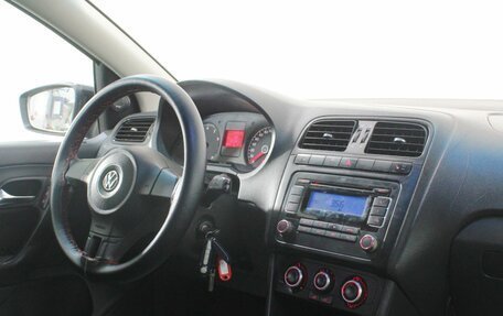Volkswagen Polo VI (EU Market), 2012 год, 655 000 рублей, 11 фотография