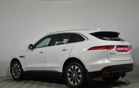 Jaguar F-Pace, 2016 год, 2 390 000 рублей, 7 фотография