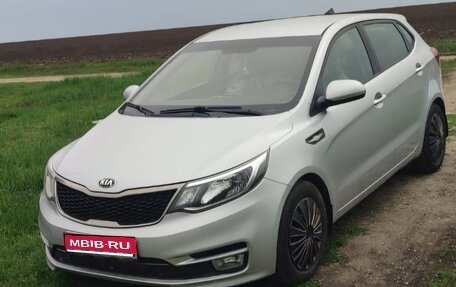 KIA Rio III рестайлинг, 2017 год, 900 000 рублей, 1 фотография