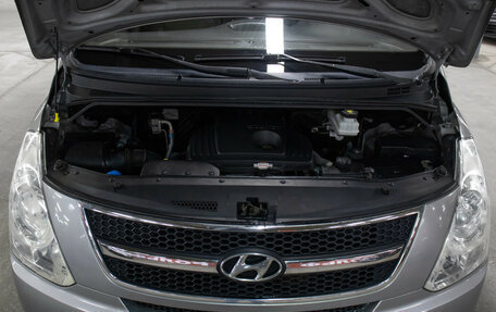 Hyundai Grand Starex Grand Starex I рестайлинг 2, 2011 год, 1 398 000 рублей, 9 фотография