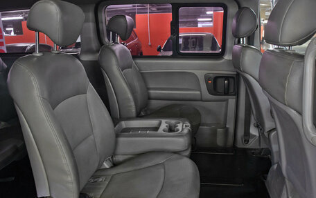 Hyundai Grand Starex Grand Starex I рестайлинг 2, 2011 год, 1 398 000 рублей, 14 фотография