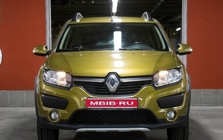 Renault Sandero II рестайлинг, 2015 год, 898 000 рублей, 2 фотография