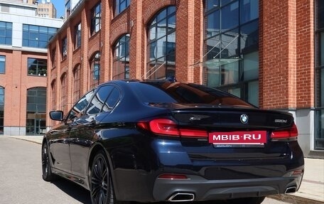 BMW 5 серия, 2020 год, 5 100 000 рублей, 3 фотография