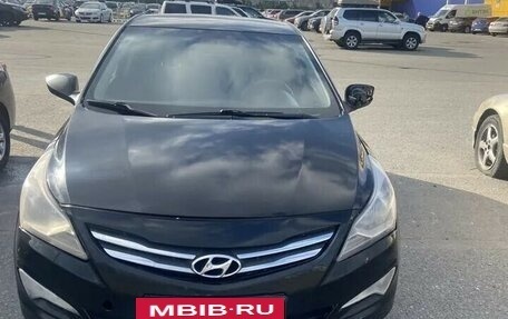 Hyundai Solaris II рестайлинг, 2015 год, 410 000 рублей, 3 фотография