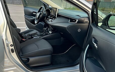 Toyota Corolla, 2019 год, 2 200 000 рублей, 10 фотография