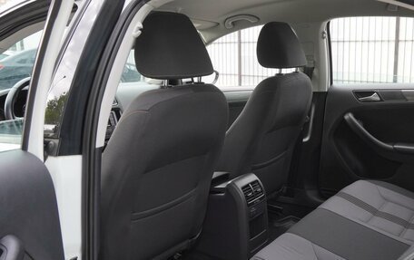 Volkswagen Jetta VI, 2016 год, 1 300 000 рублей, 13 фотография