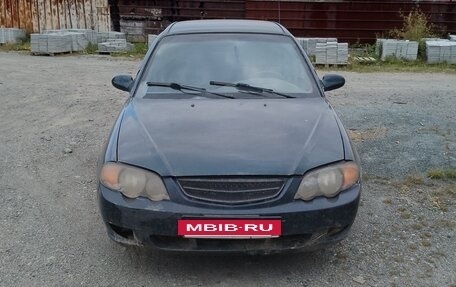 KIA Sephia I рестайлинг, 1998 год, 135 000 рублей, 2 фотография