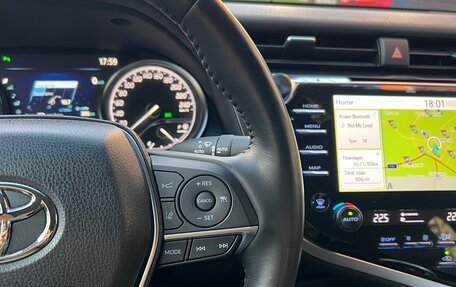 Toyota Camry, 2020 год, 2 890 000 рублей, 10 фотография
