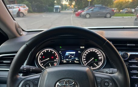 Toyota Camry, 2020 год, 2 890 000 рублей, 4 фотография