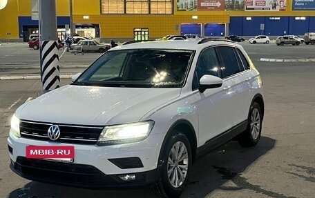 Volkswagen Tiguan II, 2020 год, 2 000 000 рублей, 2 фотография