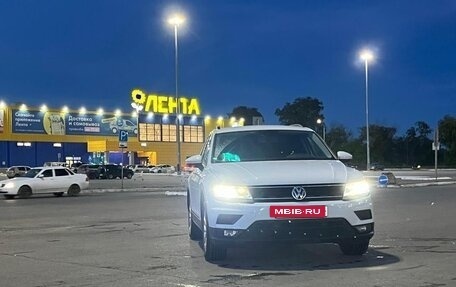 Volkswagen Tiguan II, 2020 год, 2 000 000 рублей, 3 фотография