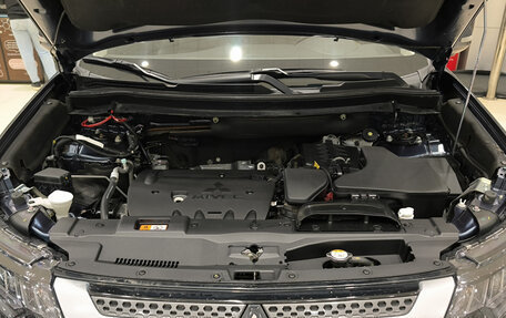 Mitsubishi Outlander III рестайлинг 3, 2020 год, 2 540 000 рублей, 13 фотография