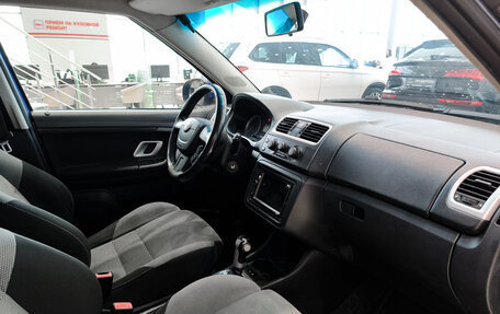Skoda Fabia II, 2010 год, 650 000 рублей, 13 фотография