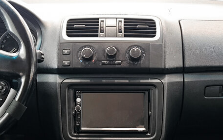 Skoda Fabia II, 2010 год, 650 000 рублей, 18 фотография