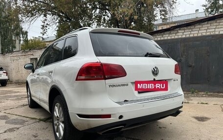 Volkswagen Touareg III, 2012 год, 1 600 000 рублей, 4 фотография