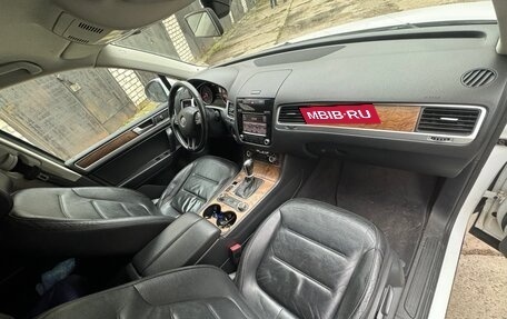 Volkswagen Touareg III, 2012 год, 1 600 000 рублей, 11 фотография