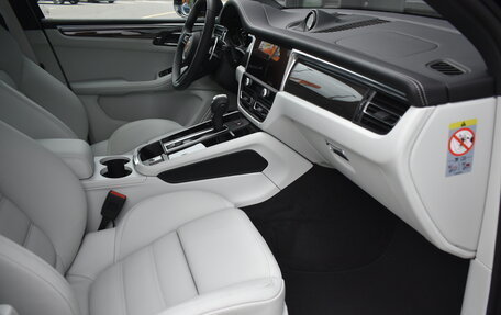 Porsche Macan I рестайлинг, 2025 год, 14 990 000 рублей, 16 фотография
