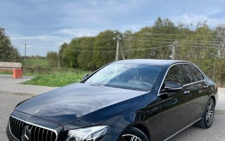 Mercedes-Benz E-Класс, 2017 год, 2 790 000 рублей, 3 фотография