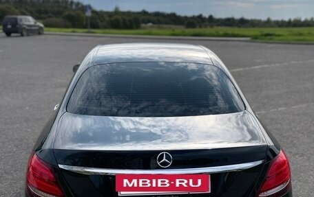 Mercedes-Benz E-Класс, 2017 год, 2 790 000 рублей, 11 фотография