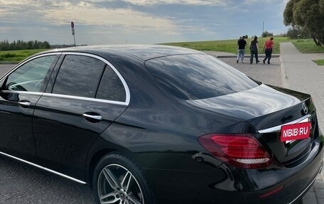 Mercedes-Benz E-Класс, 2017 год, 2 790 000 рублей, 23 фотография
