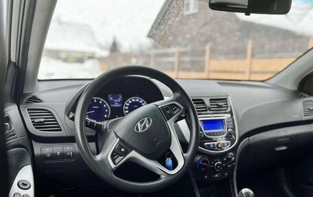 Hyundai Solaris II рестайлинг, 2012 год, 490 000 рублей, 10 фотография