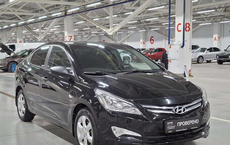 Hyundai Solaris II рестайлинг, 2015 год, 1 200 000 рублей, 3 фотография