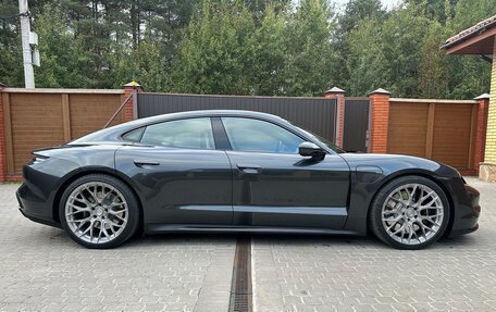 Porsche Taycan I, 2021 год, 11 000 000 рублей, 4 фотография