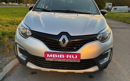 Renault Kaptur I рестайлинг, 2019 год, 1 290 000 рублей, 3 фотография