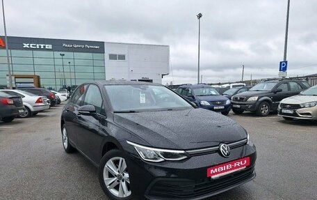 Volkswagen Golf VIII, 2020 год, 1 799 000 рублей, 3 фотография