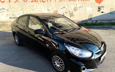 Hyundai Solaris II рестайлинг, 2011 год, 700 000 рублей, 1 фотография