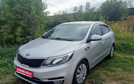 KIA Rio III рестайлинг, 2016 год, 950 000 рублей, 1 фотография