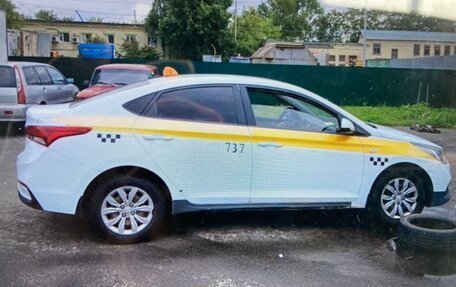 Hyundai Solaris II рестайлинг, 2017 год, 650 000 рублей, 2 фотография