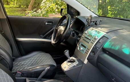 Toyota Corolla Verso I, 2006 год, 690 000 рублей, 14 фотография