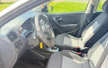 Volkswagen Polo VI (EU Market), 2011 год, 665 000 рублей, 24 фотография