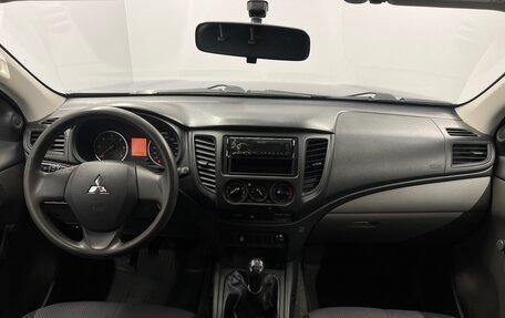 Mitsubishi L200 IV рестайлинг, 2017 год, 1 799 900 рублей, 9 фотография