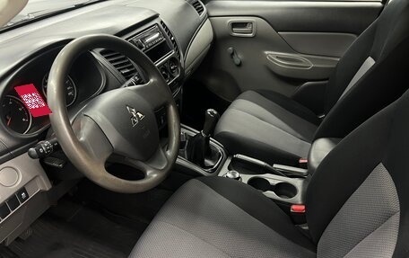 Mitsubishi L200 IV рестайлинг, 2017 год, 1 799 900 рублей, 7 фотография