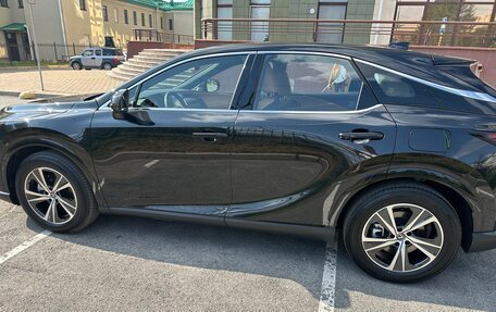 Lexus RX IV рестайлинг, 2025 год, 7 300 000 рублей, 12 фотография