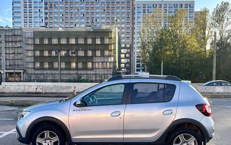 Renault Sandero II рестайлинг, 2022 год, 1 700 000 рублей, 3 фотография