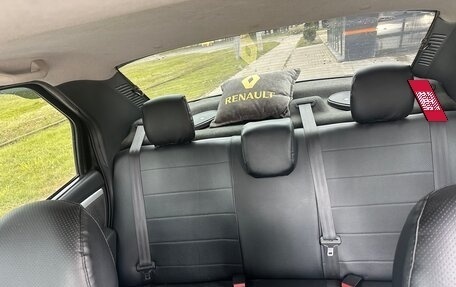 Renault Logan I, 2013 год, 600 000 рублей, 10 фотография