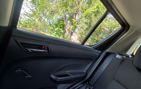 Suzuki Swift IV, 2013 год, 950 000 рублей, 37 фотография