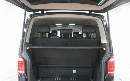 Volkswagen Multivan T6 рестайлинг, 2018 год, 4 300 000 рублей, 23 фотография
