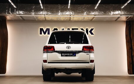 Toyota Land Cruiser 200, 2016 год, 3 990 000 рублей, 4 фотография
