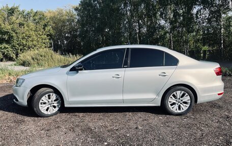 Volkswagen Jetta VI, 2014 год, 1 090 000 рублей, 4 фотография