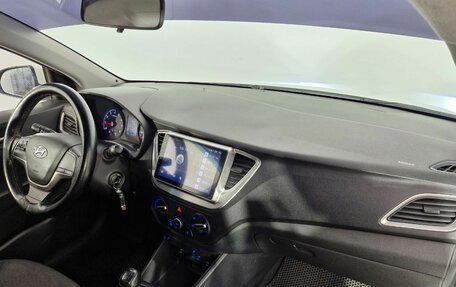 Hyundai Solaris II рестайлинг, 2017 год, 1 099 000 рублей, 15 фотография