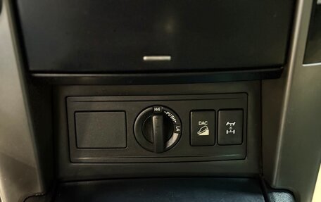 Toyota Land Cruiser Prado 150 рестайлинг 2, 2010 год, 2 450 000 рублей, 18 фотография
