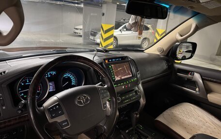 Toyota Land Cruiser 200, 2011 год, 4 700 000 рублей, 8 фотография