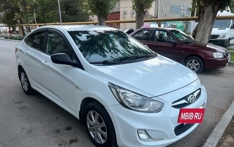Hyundai Solaris II рестайлинг, 2012 год, 799 000 рублей, 3 фотография