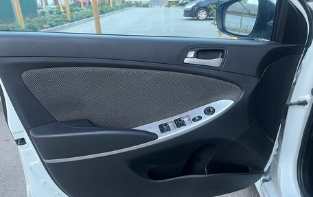 Hyundai Solaris II рестайлинг, 2012 год, 799 000 рублей, 13 фотография